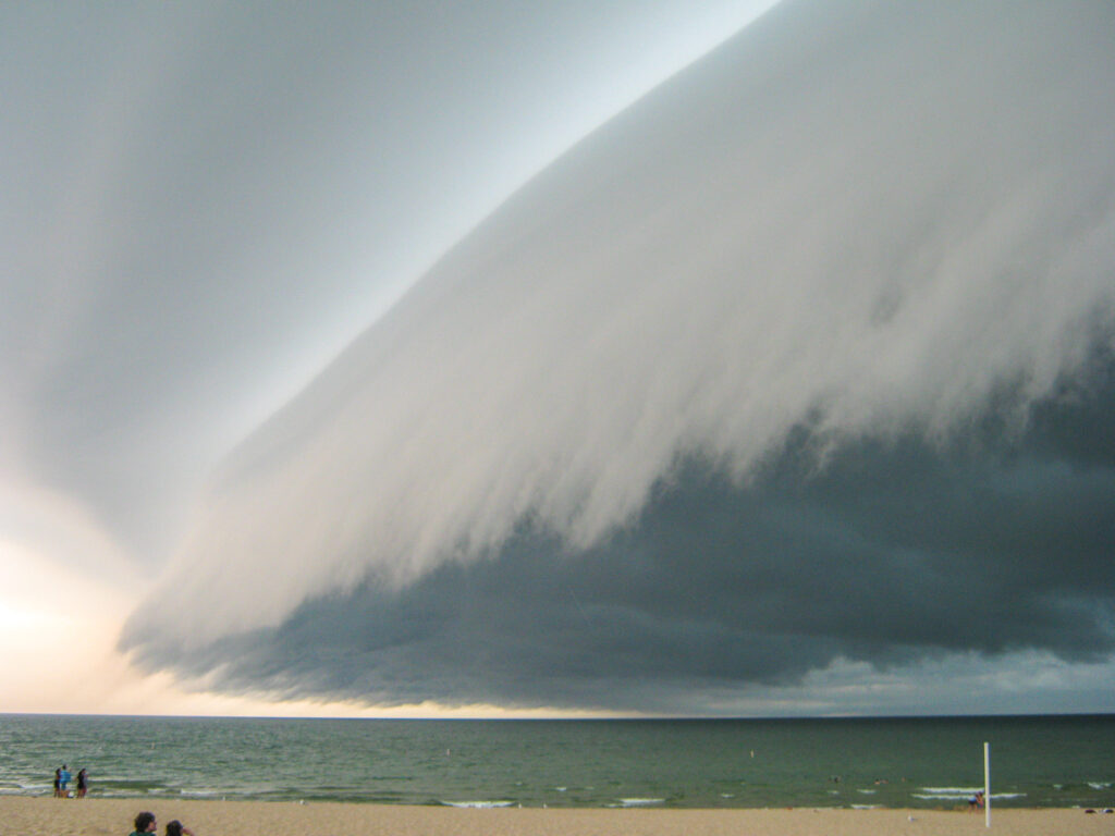 A shelf cloud rolls onto shore in Grand Haven, MI on July 18, 2010.