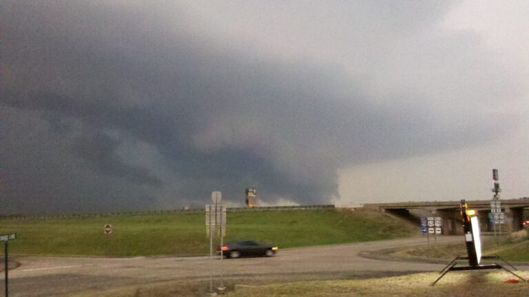 Storm on I-40 near Muskogee on April 22, 2011