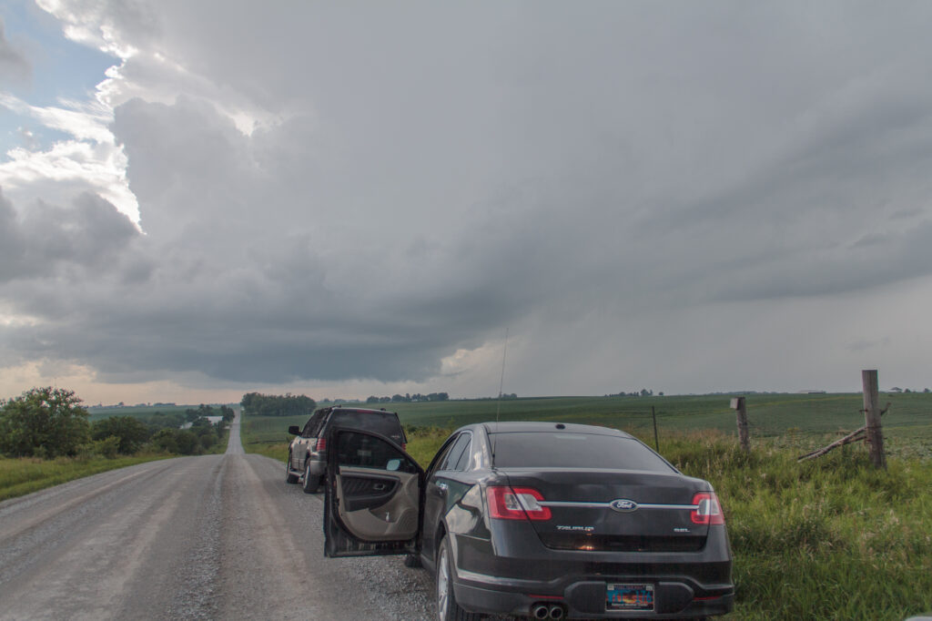 First wall cloud appears